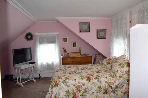 5 Prospect Street Lancaster NH 03584