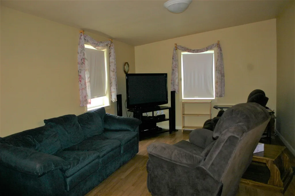 23 Shawn Avenue Nashua NH 03062