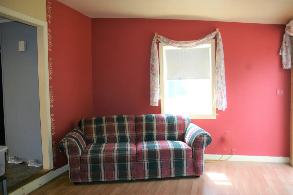 23 Shawn Avenue Nashua NH 03062