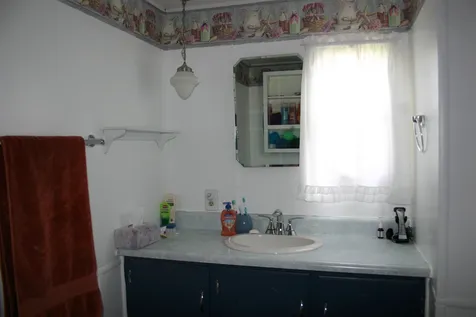 23 Shawn Avenue Nashua NH 03062