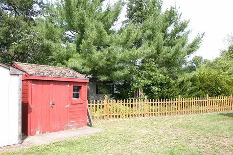 23 Shawn Avenue Nashua NH 03062