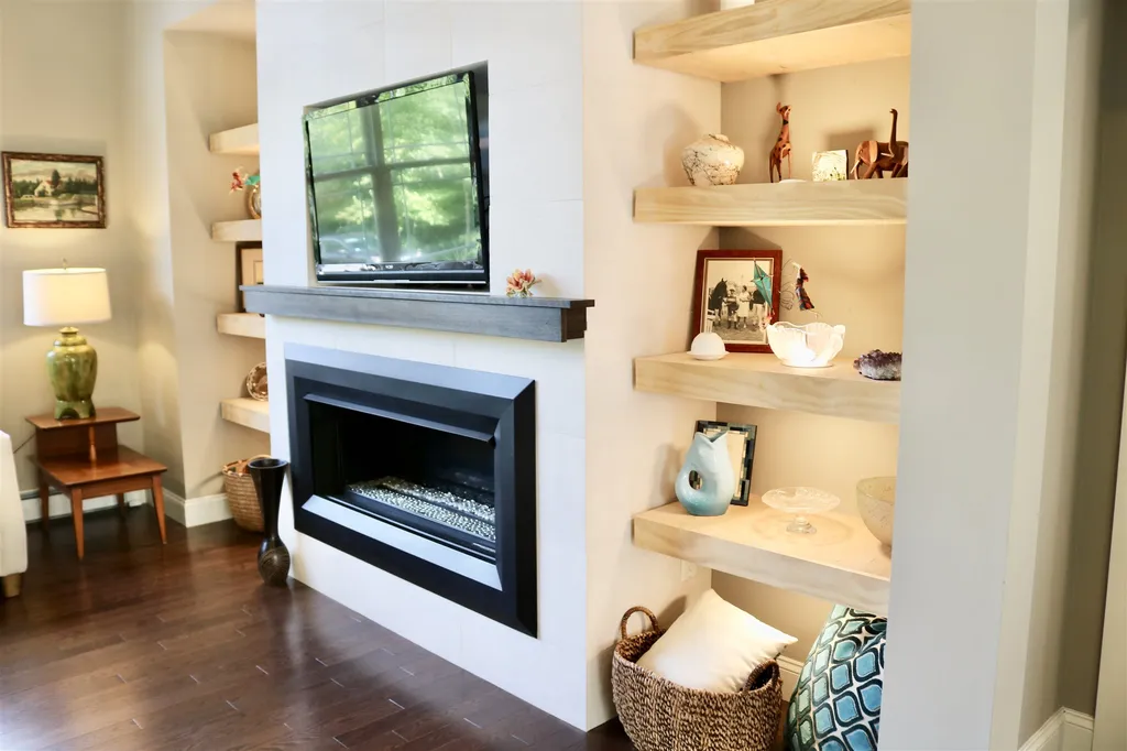 49 Apple Way Epping NH 03042
