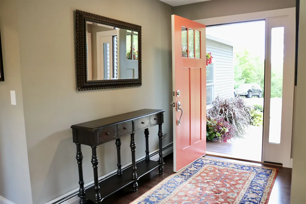 49 Apple Way Epping NH 03042