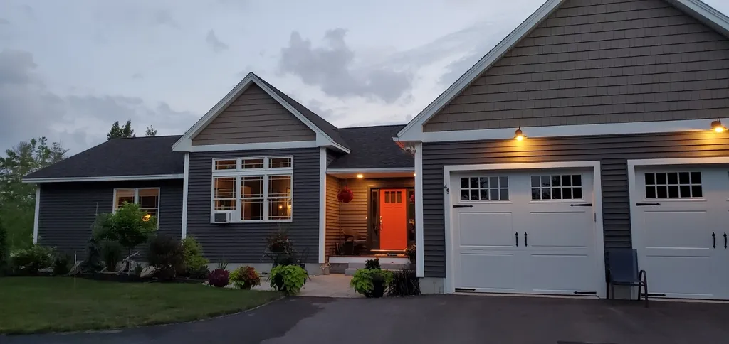 49 Apple Way Epping NH 03042