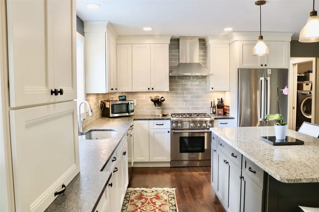49 Apple Way Epping NH 03042