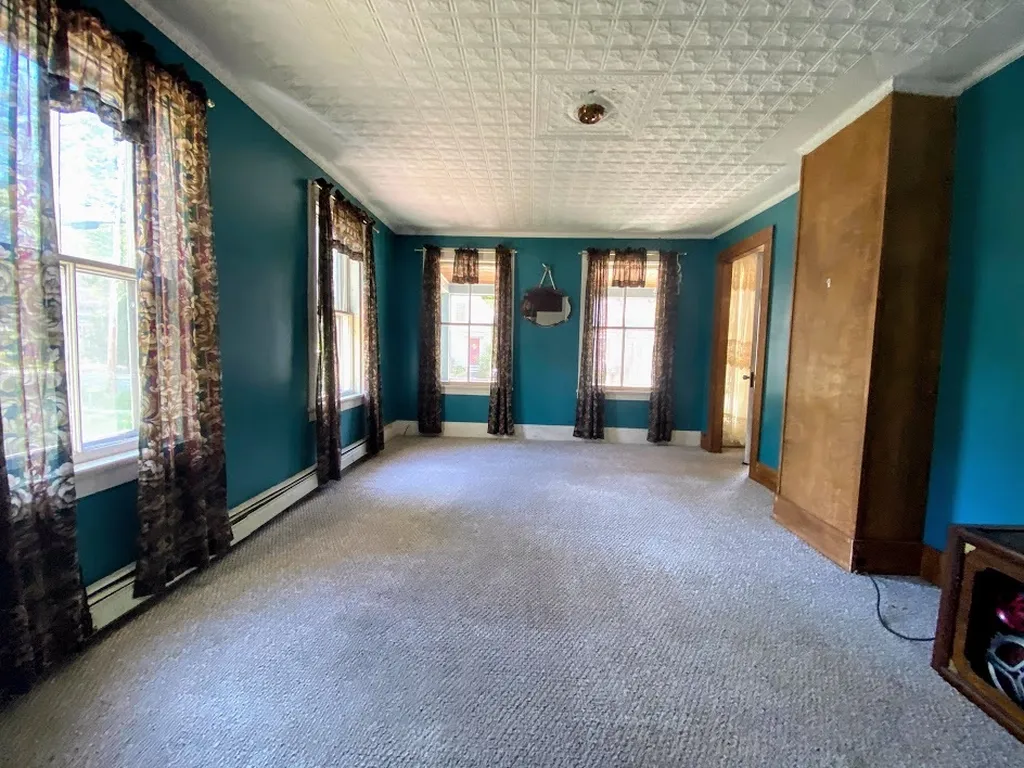 80 Bridge Street Hillsborough NH 03244