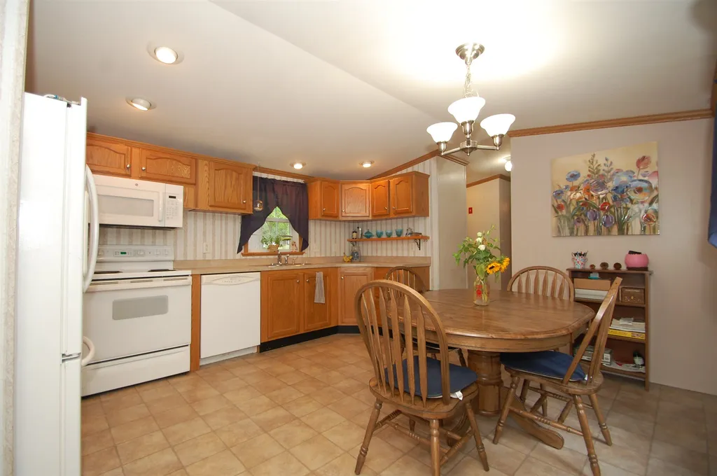 62 Colonial Village Somersworth NH 03878