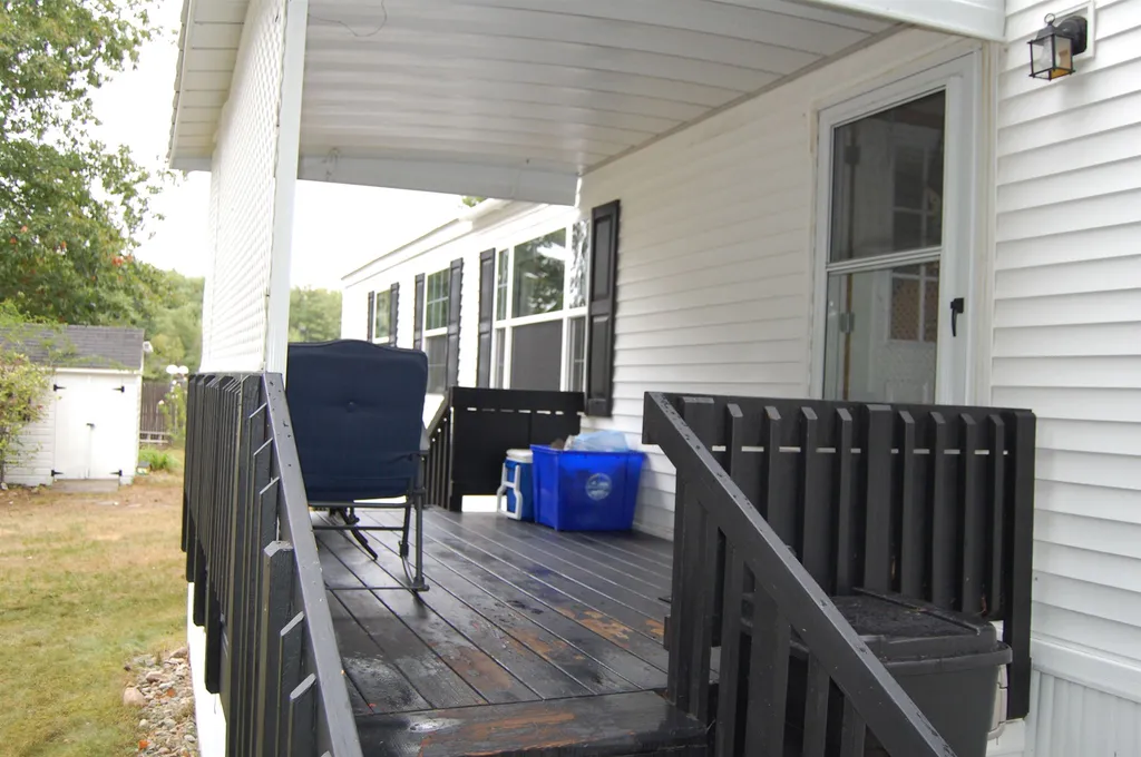 62 Colonial Village Somersworth NH 03878