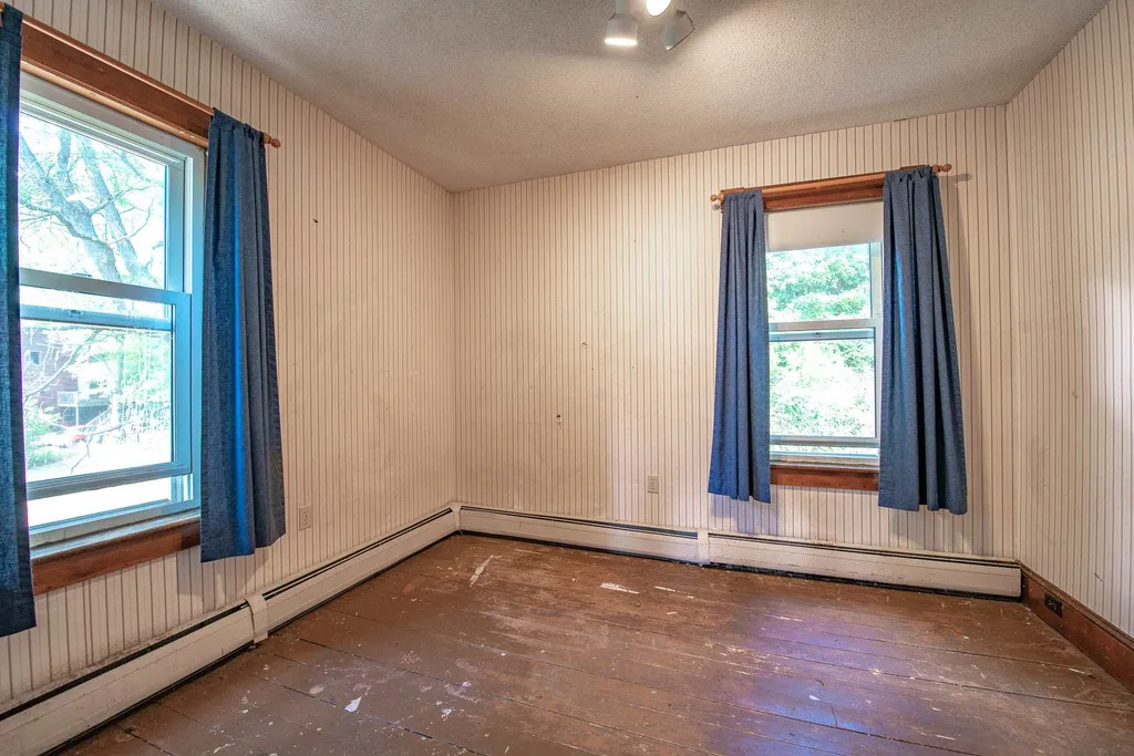 25 Cedar Street Bristol NH 03222