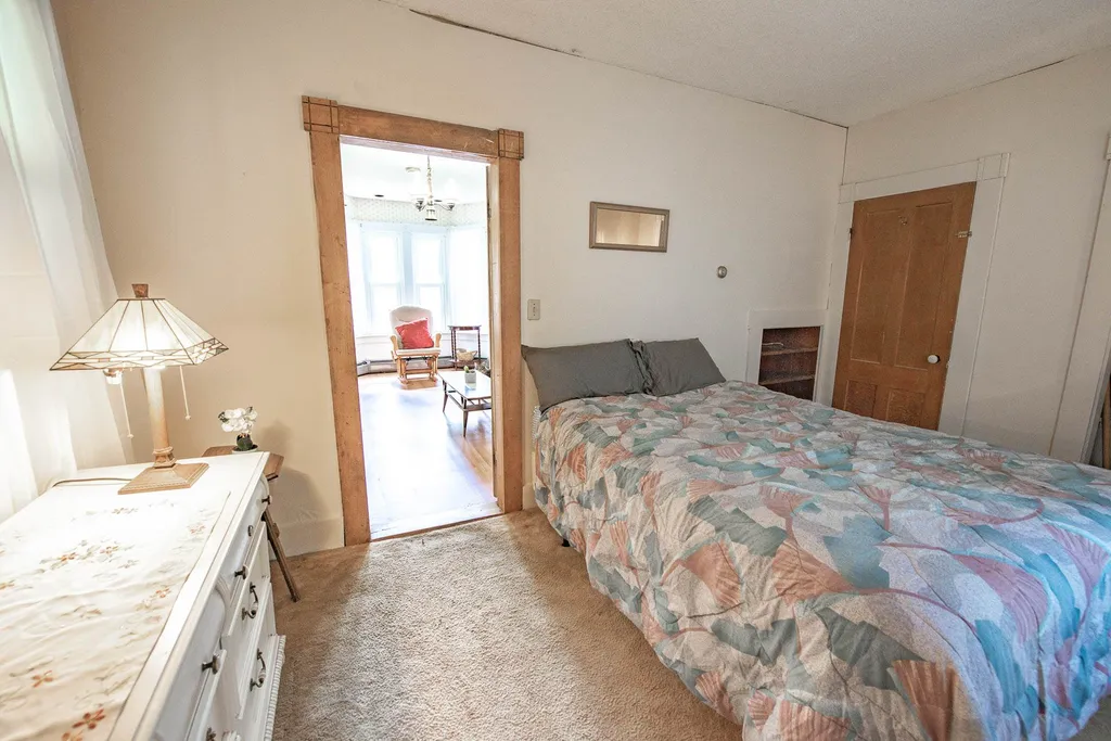 25 Cedar Street Bristol NH 03222