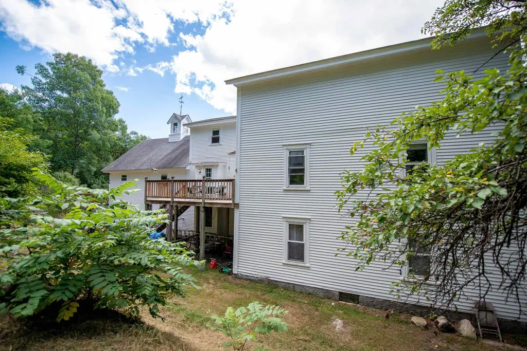 25 Cedar Street Bristol NH 03222