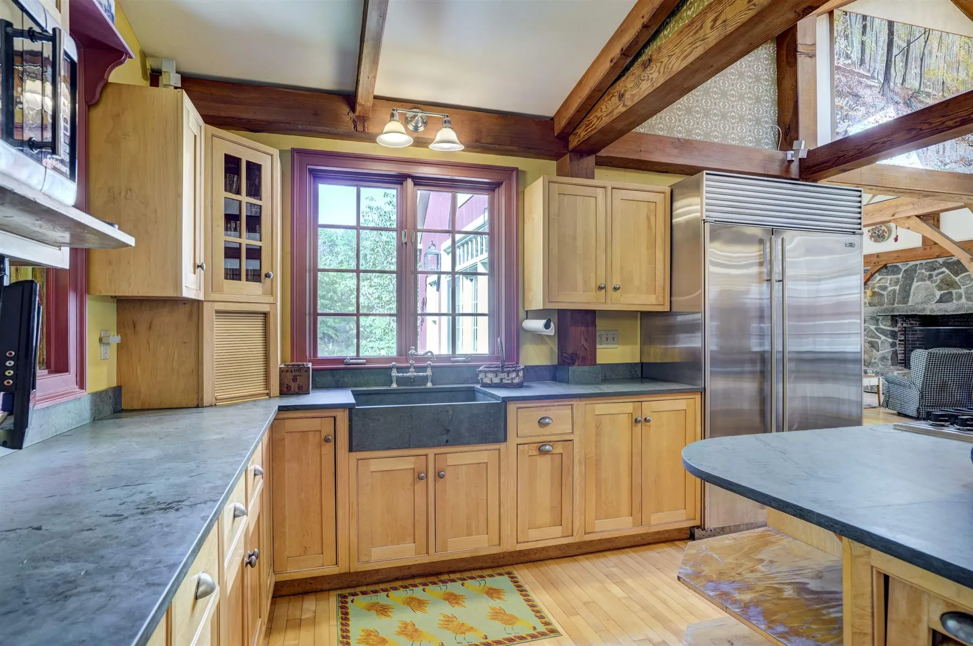 47 Peaslee Road Weare NH 03281