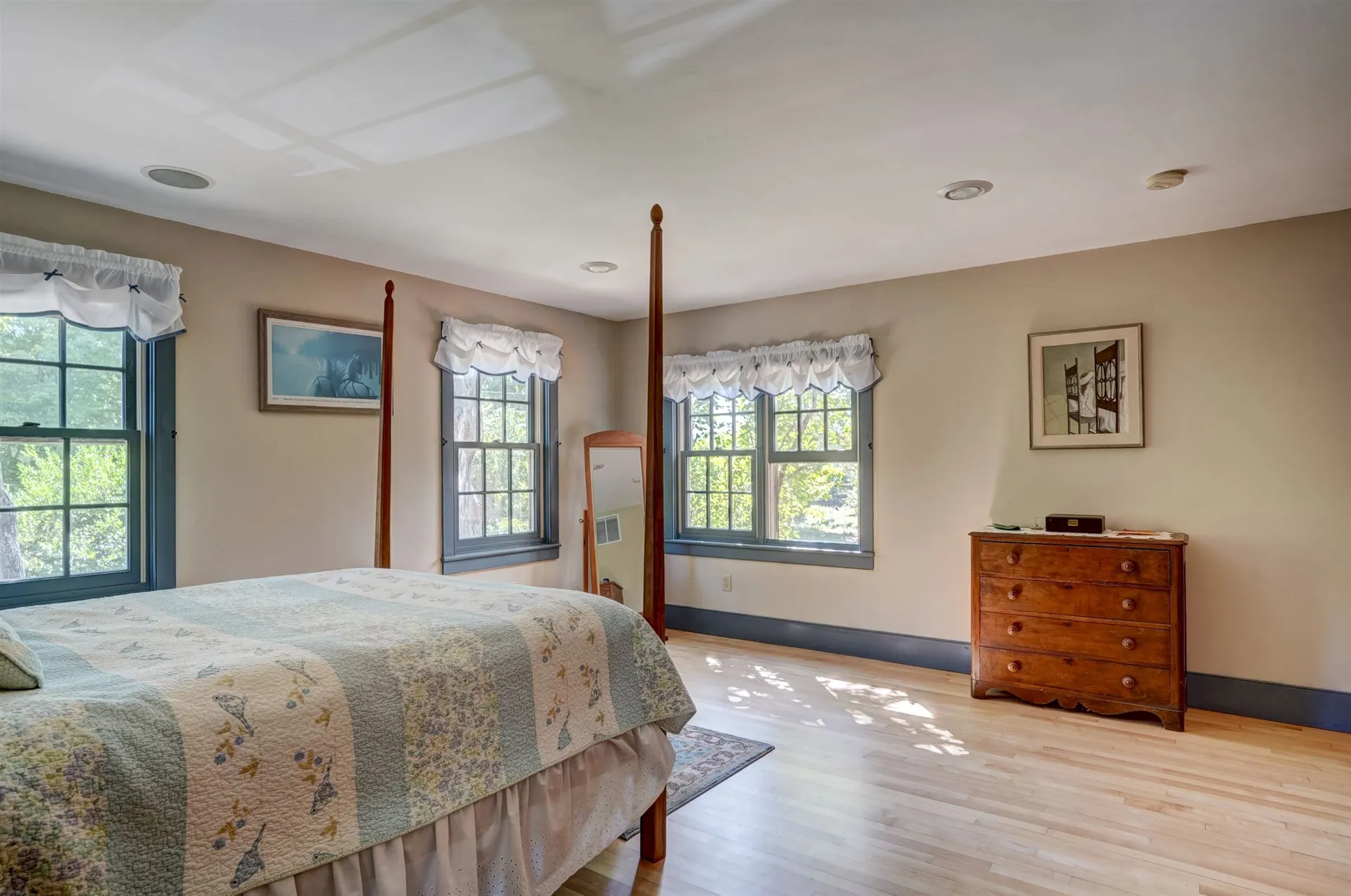 47 Peaslee Road Weare NH 03281