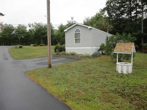 18 Lynn Lane Rochester NH 03867