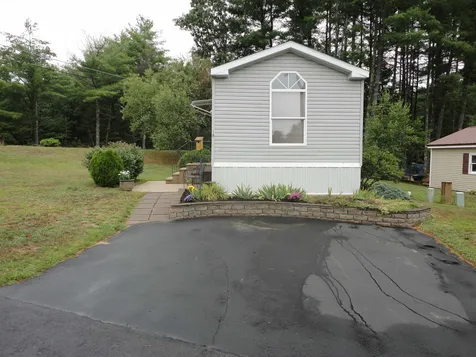 18 Lynn Lane Rochester NH 03867