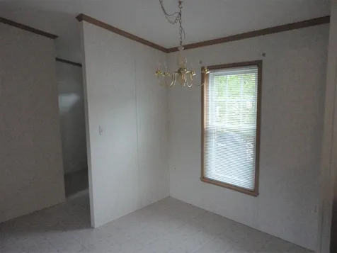 18 Lynn Lane Rochester NH 03867