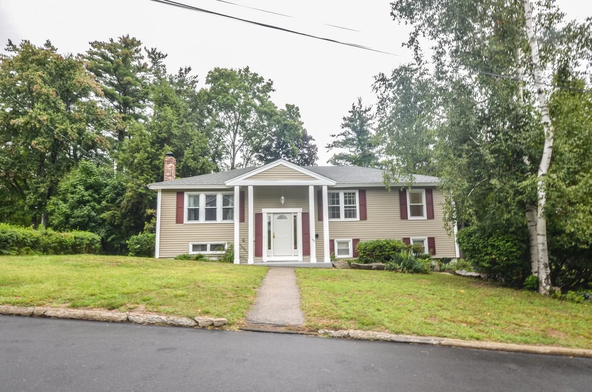100 Gilhaven Road Manchester NH 03104