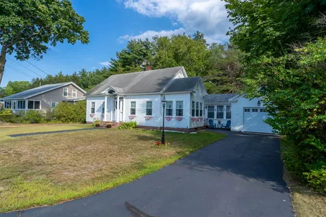 13 Dewey Street Rochester NH 03867