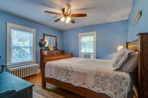 13 Dewey Street Rochester NH 03867