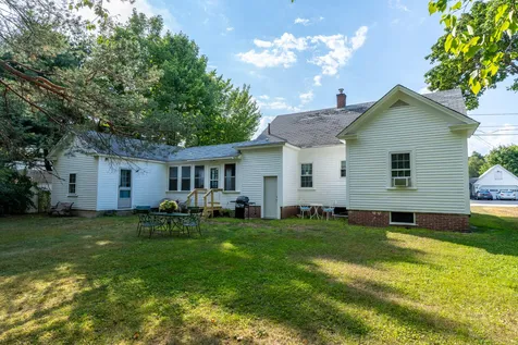 13 Dewey Street Rochester NH 03867