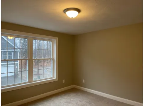 27 Cypress Circle Exeter NH 03833