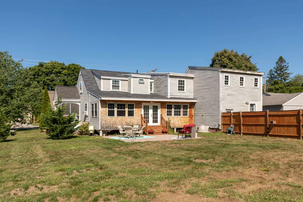 23 Moulton Road Hampton NH 03842