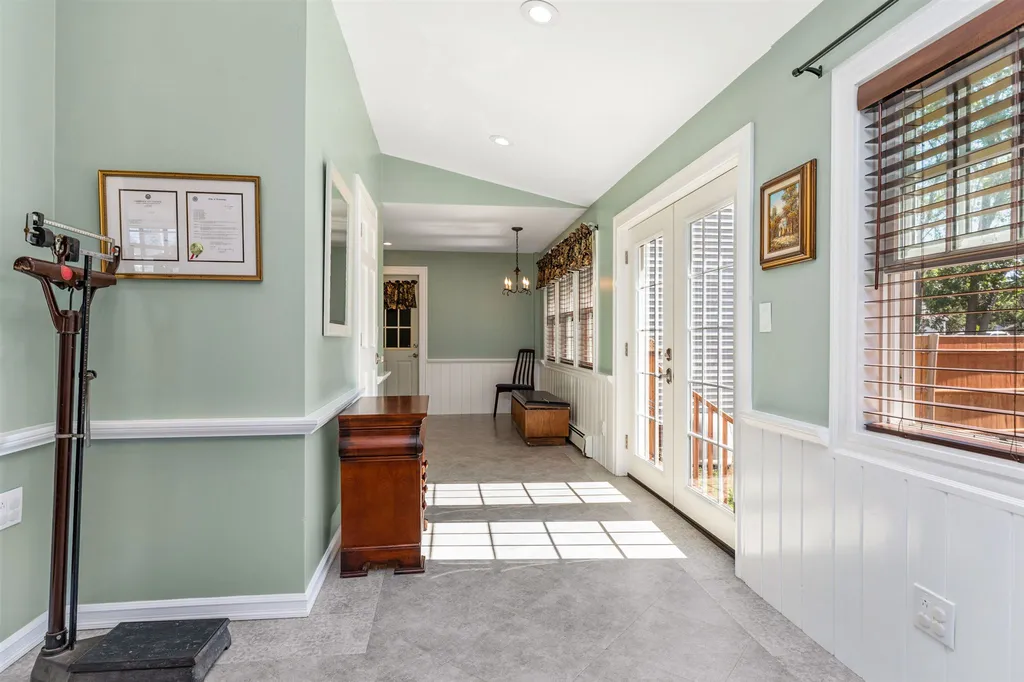 23 Moulton Road Hampton NH 03842