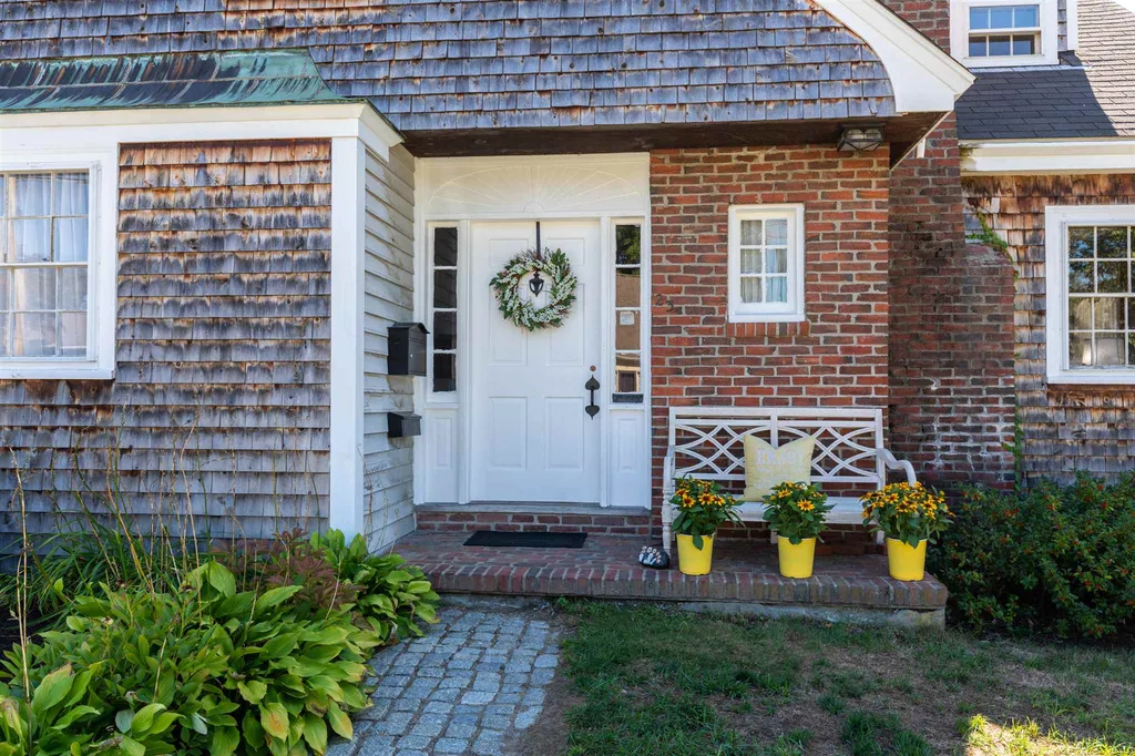 23 Moulton Road Hampton NH 03842