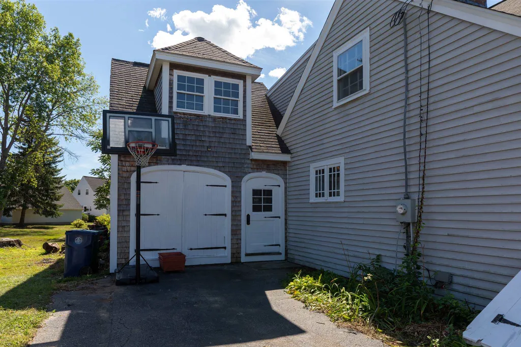 23 Moulton Road Hampton NH 03842