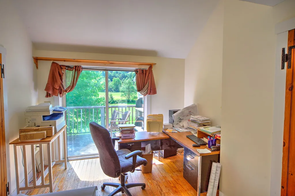 8836 Pomfret Road Pomfret VT 05053