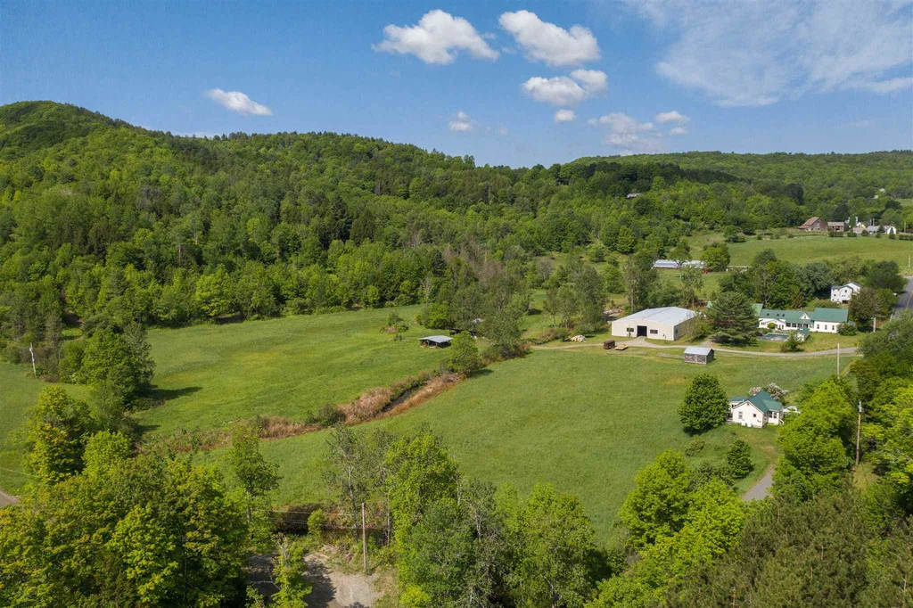8836 Pomfret Road Pomfret VT 05053