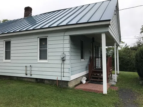 33 Davis Street Claremont NH 03743