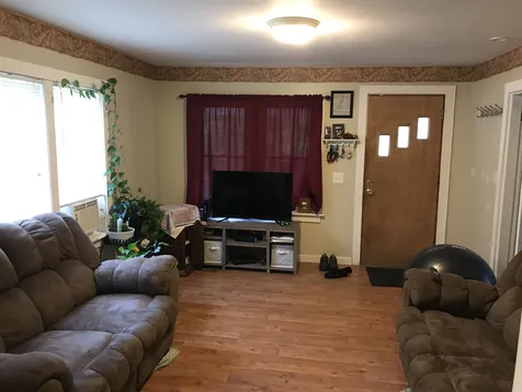 33 Davis Street Claremont NH 03743