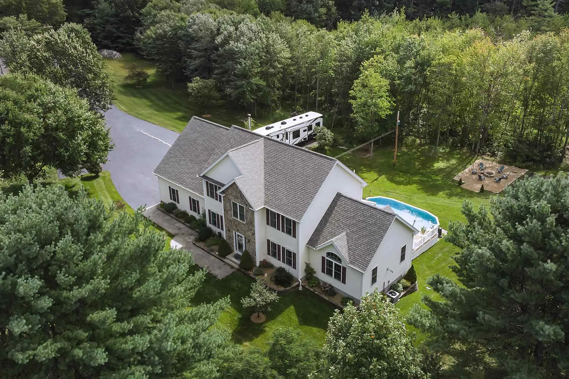 33 Boyd Road Hudson NH 03051