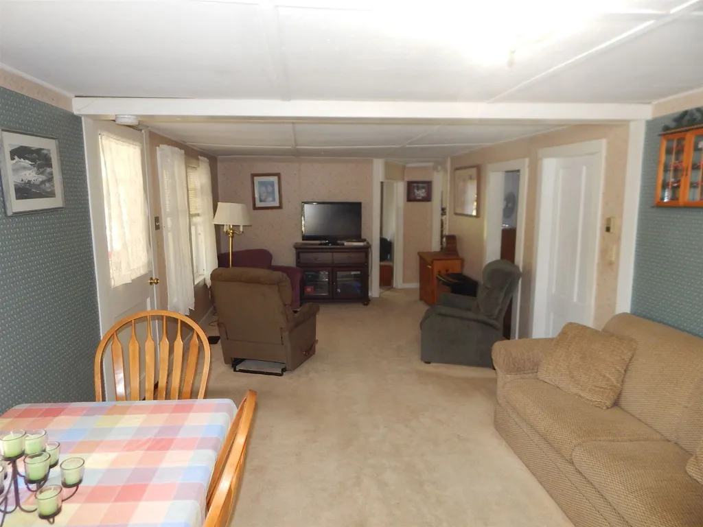 102 Old Richmond Road Swanzey NH 03446