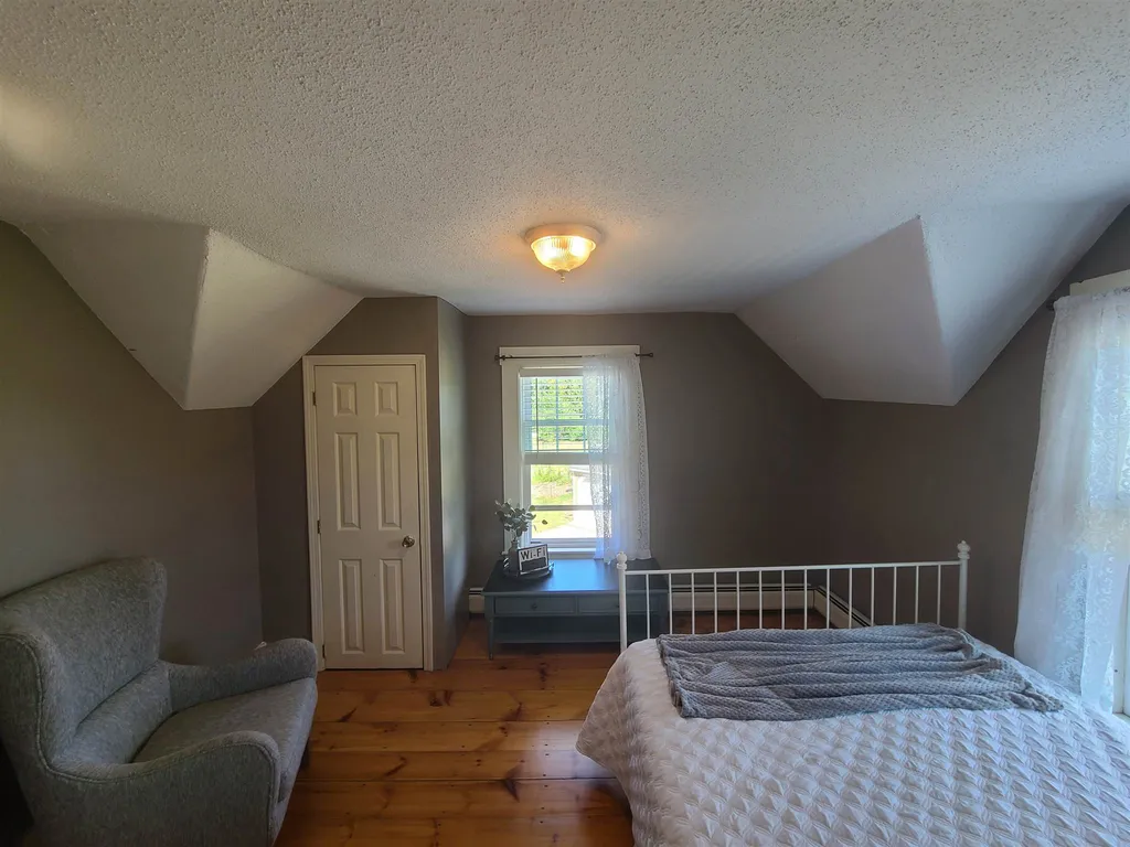 54 Ponemah Road Amherst NH 03031