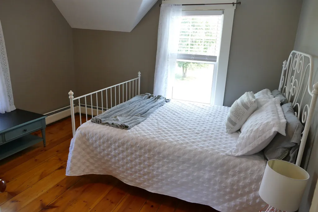 54 Ponemah Road Amherst NH 03031