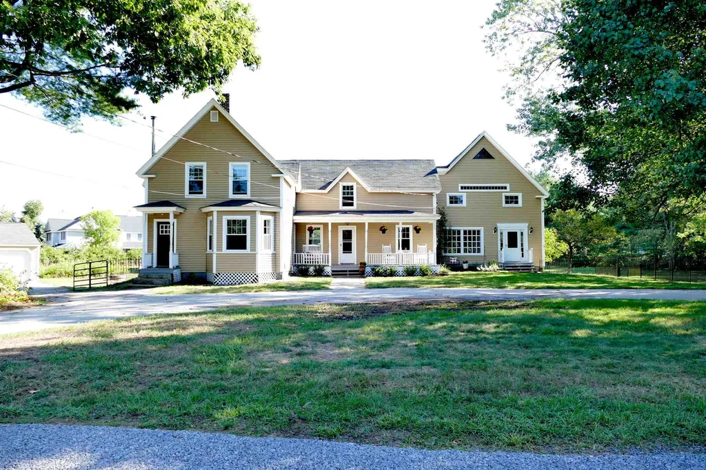 54 Ponemah Road Amherst NH 03031
