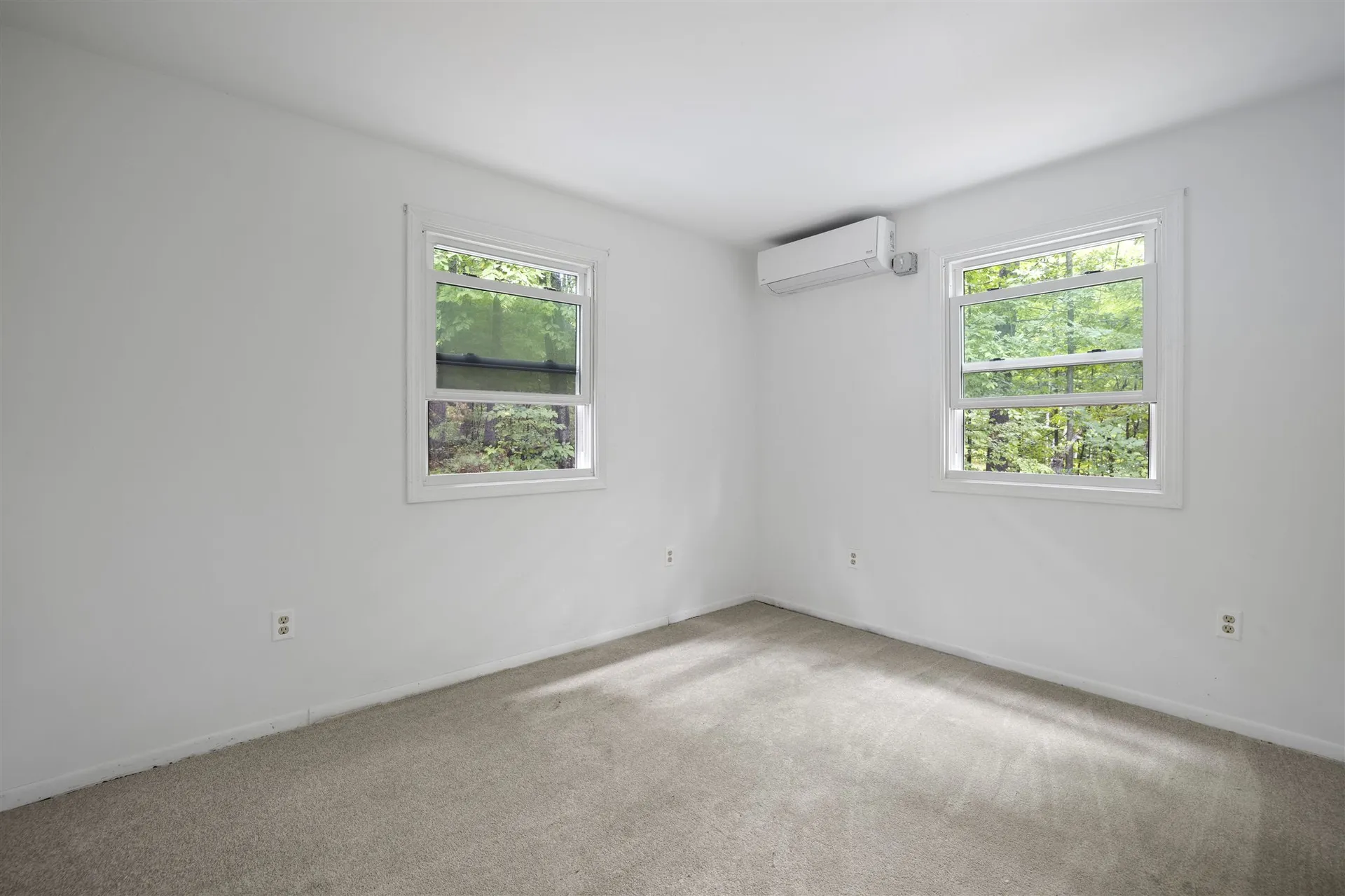 10 John Street Raymond NH 03077