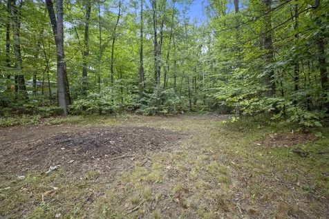 10 John Street Raymond NH 03077