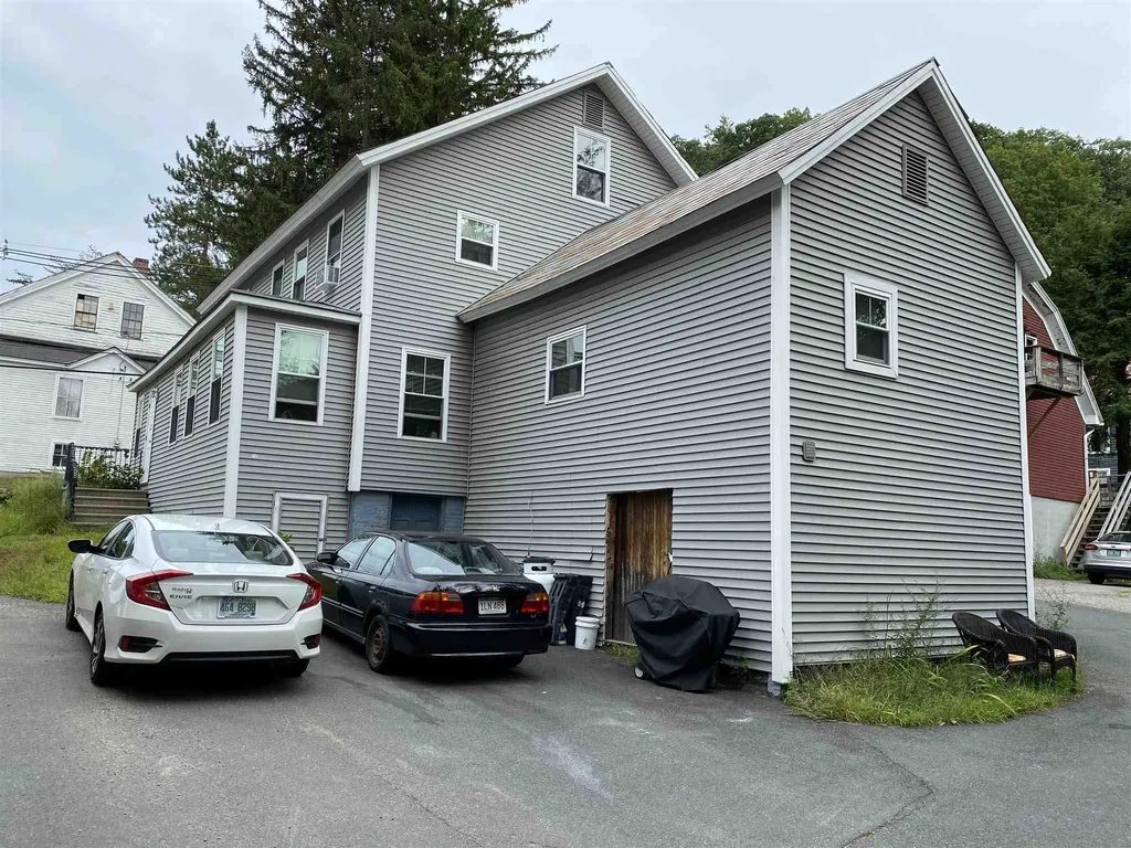 8 Chesterfield Road Hinsdale NH 03451