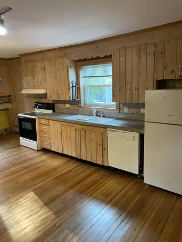 8 Chesterfield Road Hinsdale NH 03451