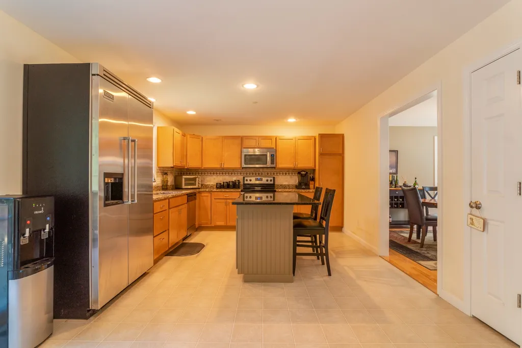 6 Mayas Way Newmarket NH 03857