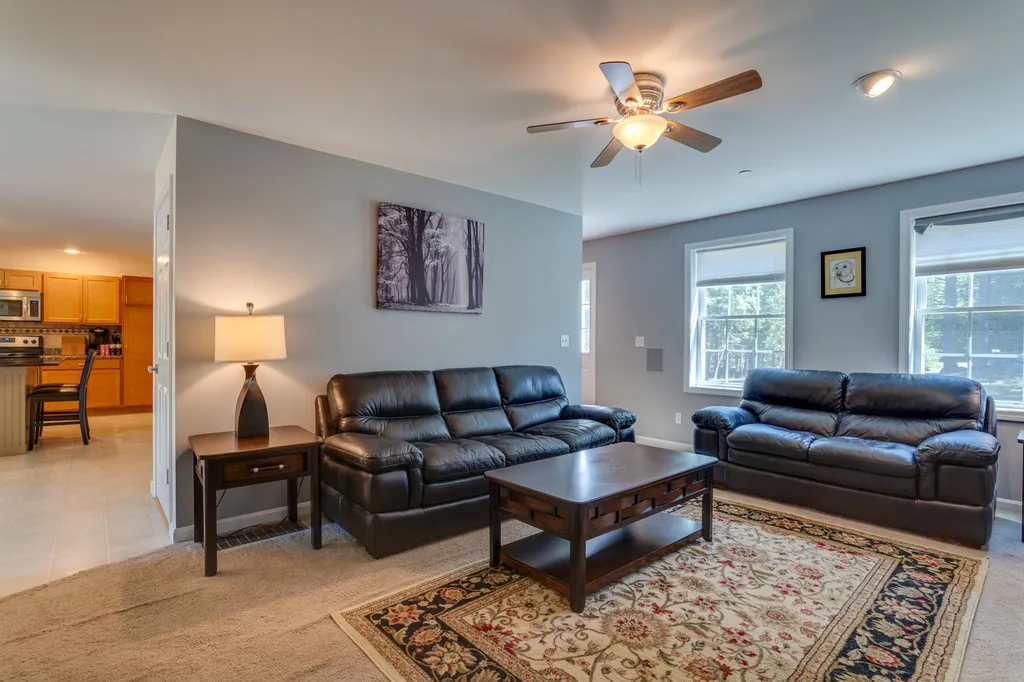 6 Mayas Way Newmarket NH 03857