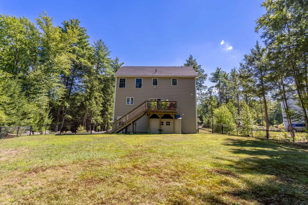 6 Mayas Way Newmarket NH 03857