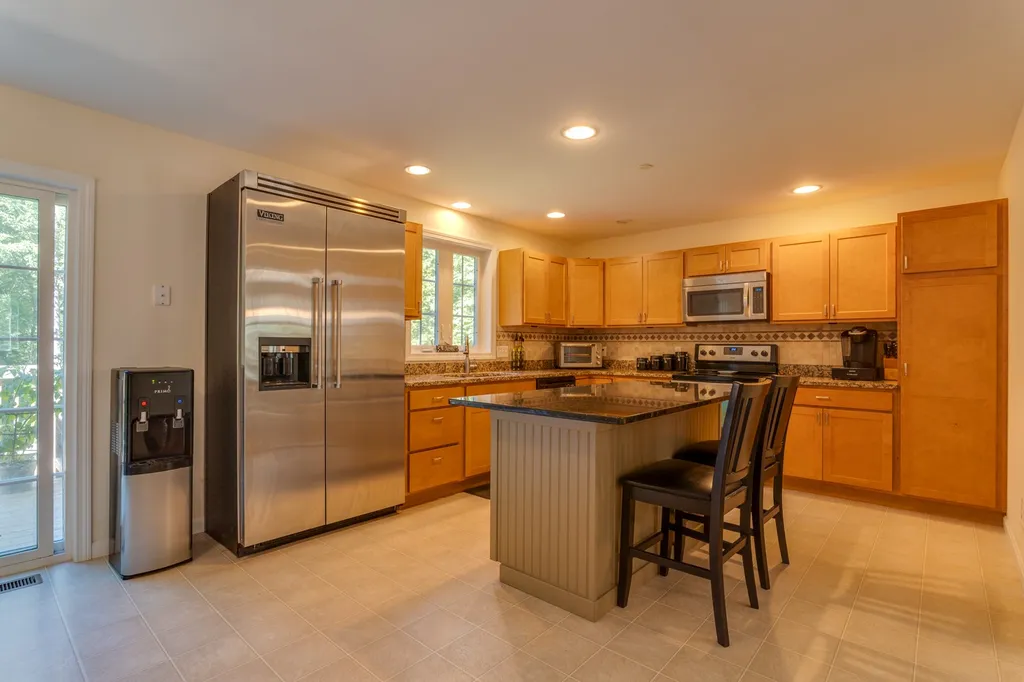 6 Mayas Way Newmarket NH 03857