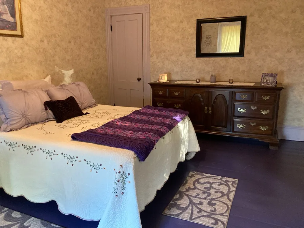 14 Pleasant Street Franklin NH 03235