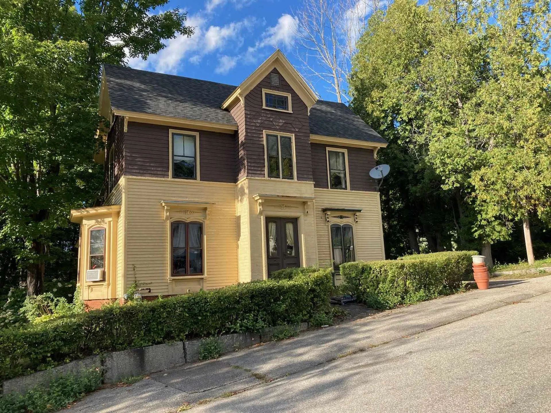 14 Pleasant Street Franklin NH 03235