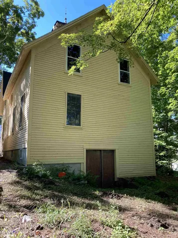 14 Pleasant Street Franklin NH 03235