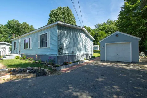 34 Plain Road Hinsdale NH 03451